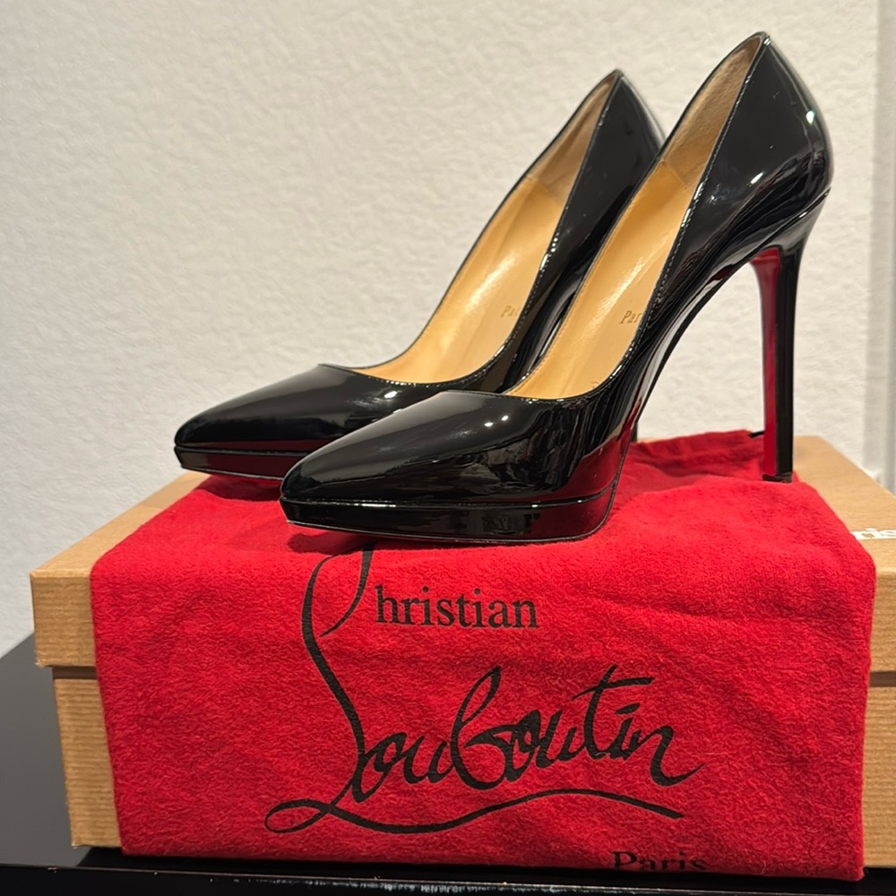 Christian Louboutin Size 6.5  Black Patent Pigalle Plato 120 Pumps